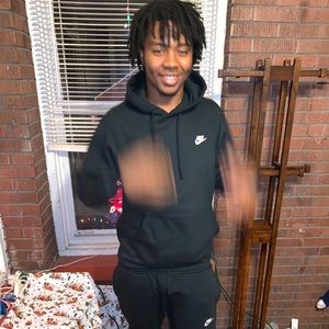 Meet your Posher, Giovanni